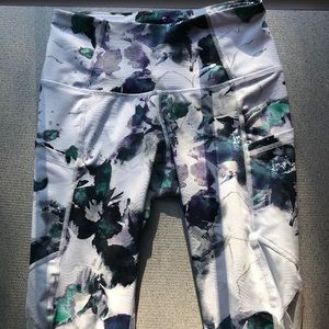 Apana Floral White Leggings